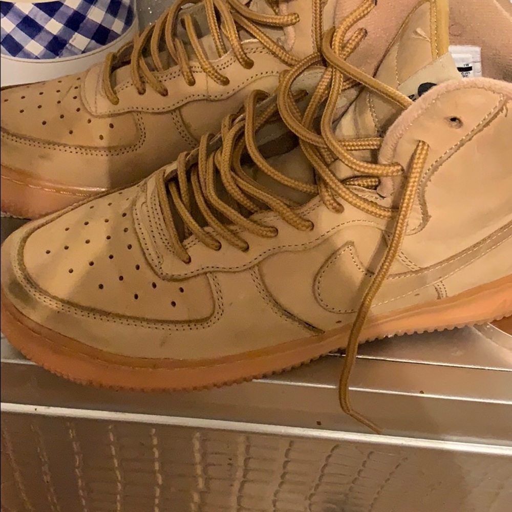 Nike gym shoes